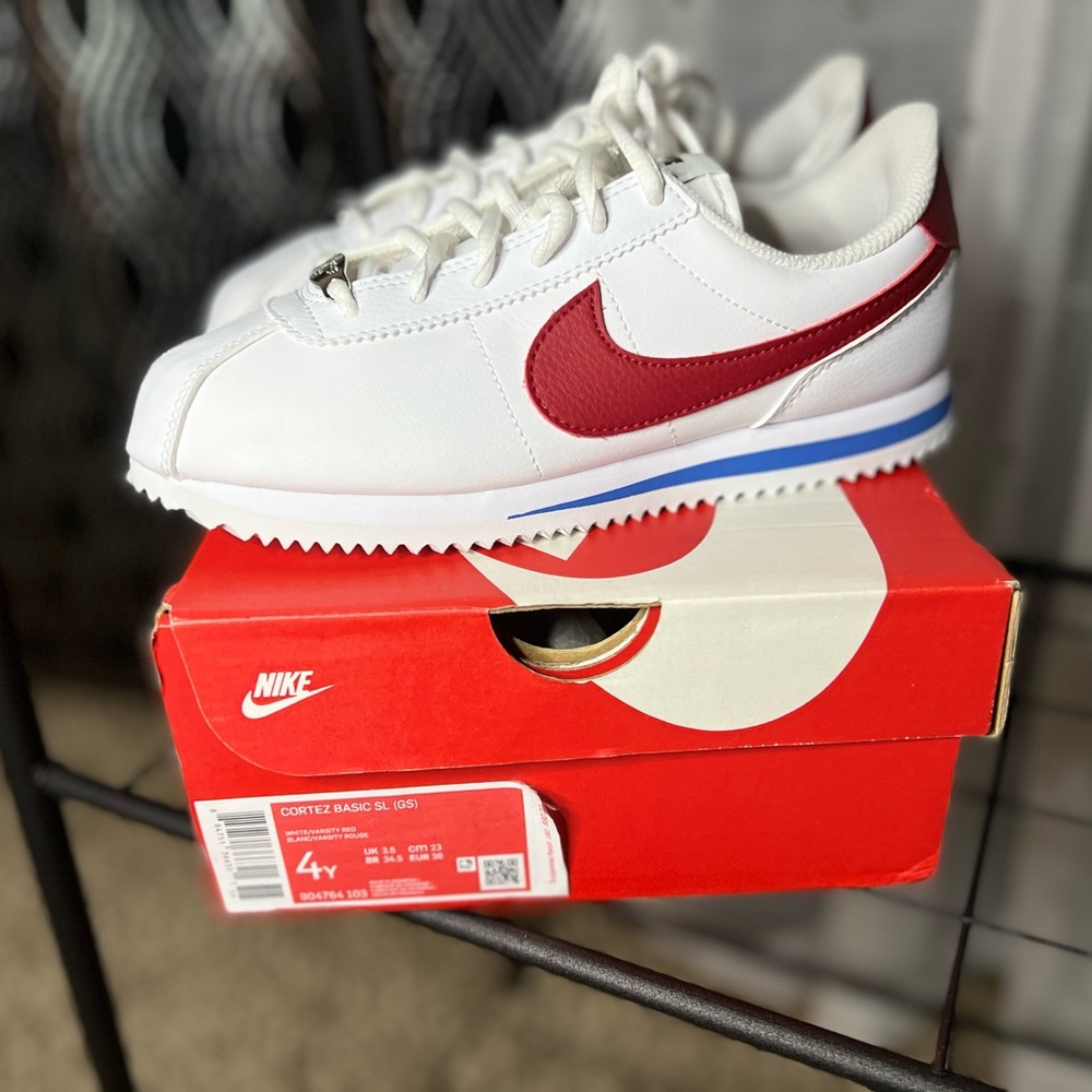 Nike Cortez!! Youth size